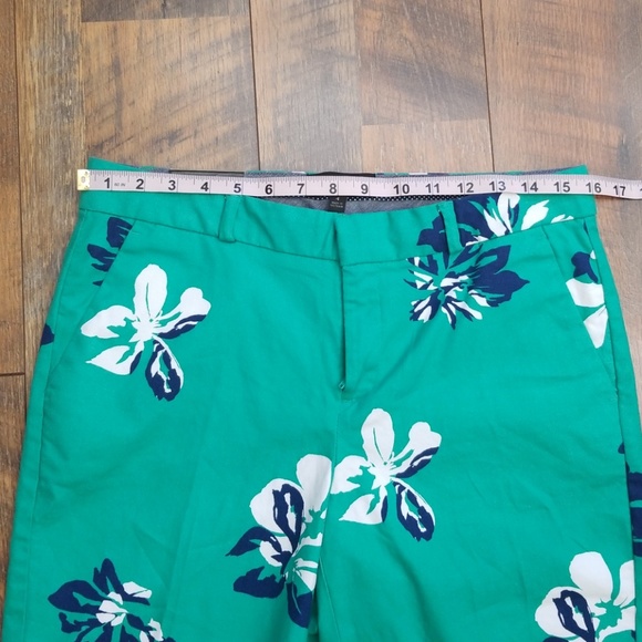 Banana Republic NWOT bermuda shorts - Picture 3 of 7